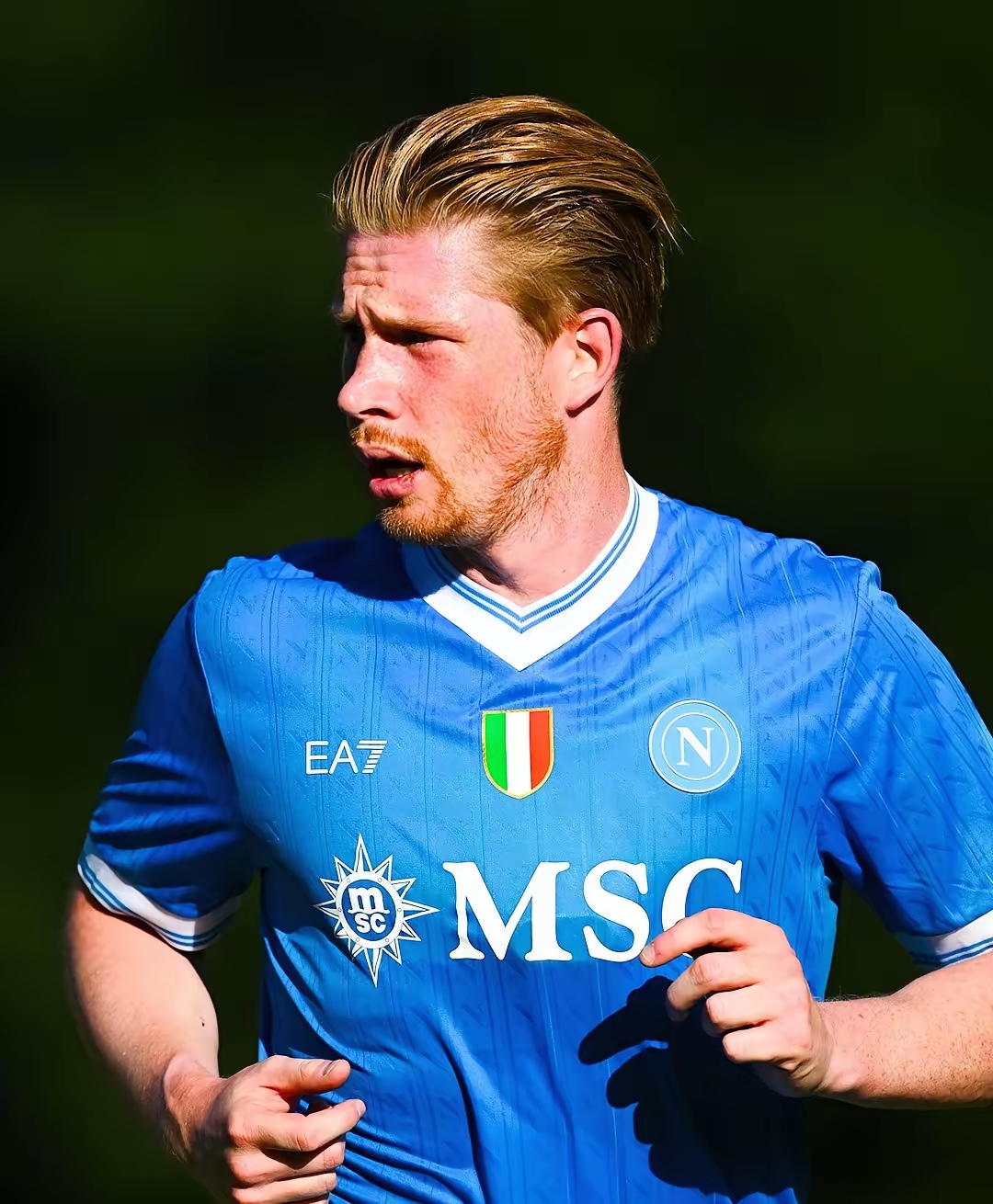 拜仁“小王子”卡尔的巨星之路 偶像梅西但不想和谁比较