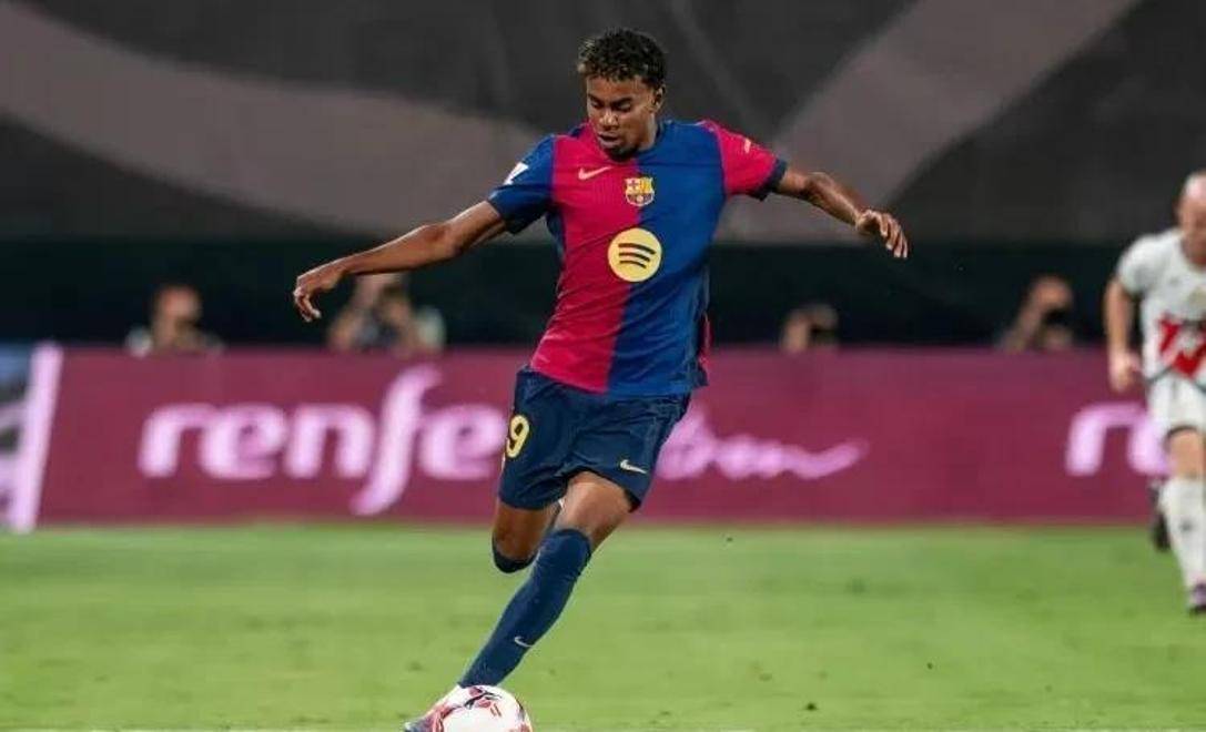 利物浦vs利兹首发：萨拉赫连续三场替补，埃基蒂克、维尔茨先发