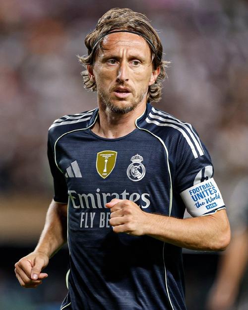 中甲半场：丹克莱尔1射1传，高华泽破门，石家庄功夫2-0大连鲲城