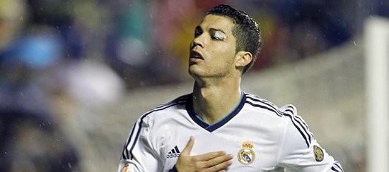 TA：切尔西现在无意引进门将，还拒绝了对约恩森的报价